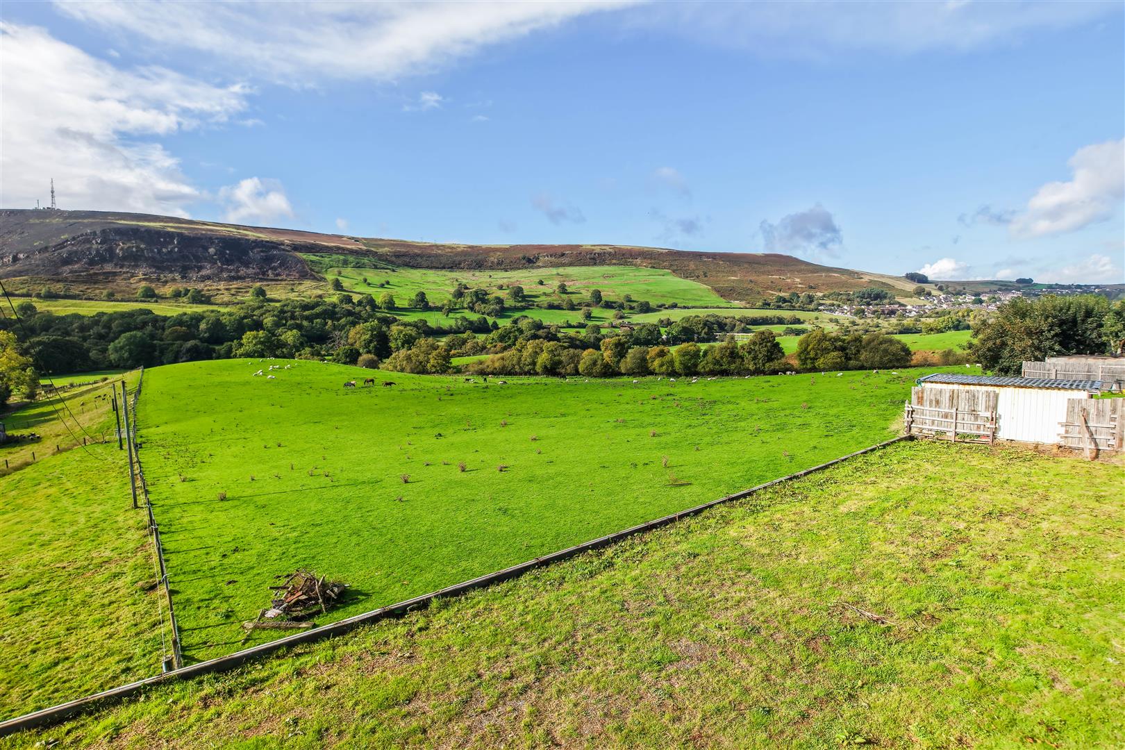 Farm View, Tysswg Lane, Tredegar NP22 5BJ